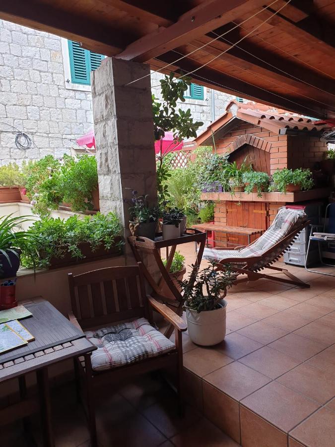 Apartments And Rooms Villa Lina Split Buitenkant foto
