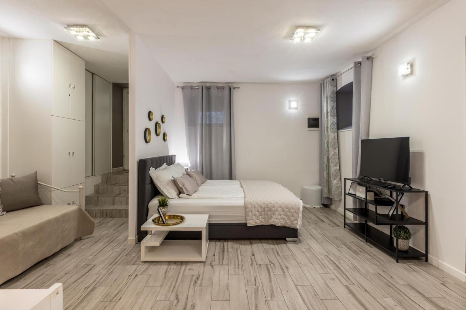 Apartments And Rooms Villa Lina Split Buitenkant foto
